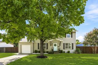 1203 Quill Drive, Plano, TX 75075