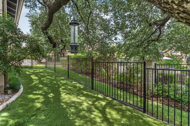 15109 Falconhead Grove LOOP, Austin, TX 78738