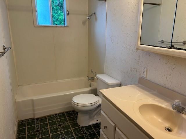 124 Sage Street, Lake Jackson, TX 77566