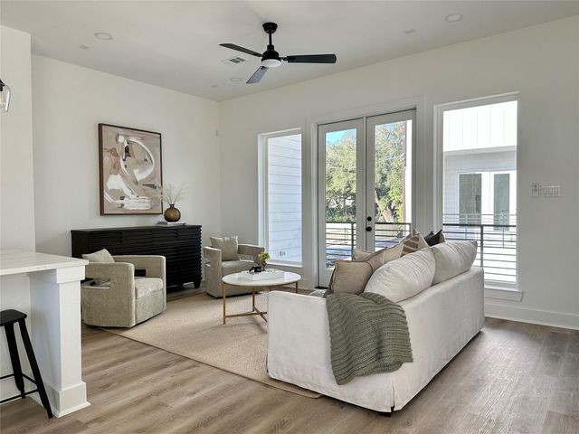 810 Elkhart Street F, Houston, TX 77091