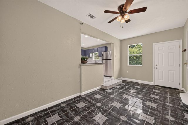 12110 Palmcrest Street, Houston, TX 77034