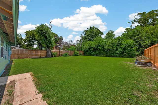 12110 Palmcrest Street, Houston, TX 77034