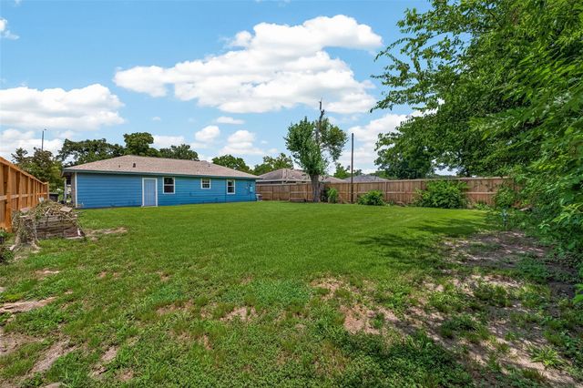 12110 Palmcrest Street, Houston, TX 77034