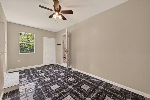 12110 Palmcrest Street, Houston, TX 77034