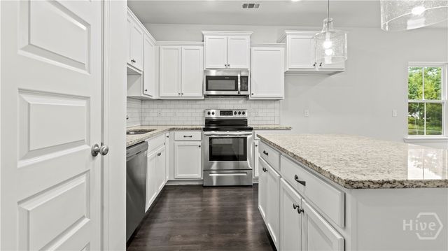 29 Leaf Court, Richmond Hill, GA 31324