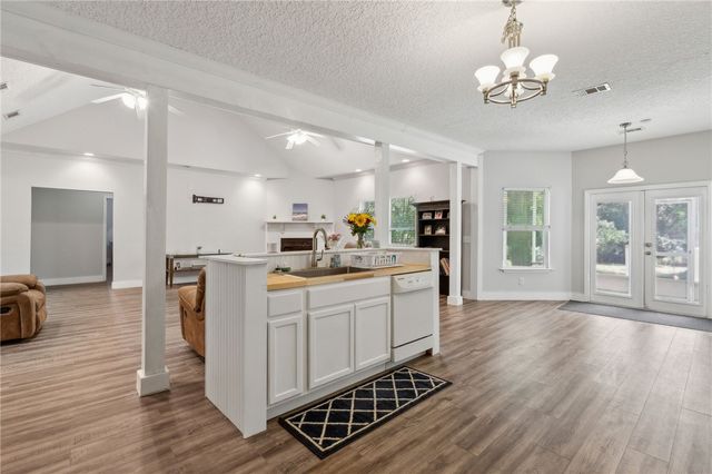 389 Magnolia Drive, Waverly, GA 31565