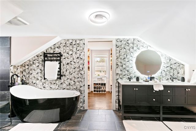 65 Copley Street, Auburn, NY 13021