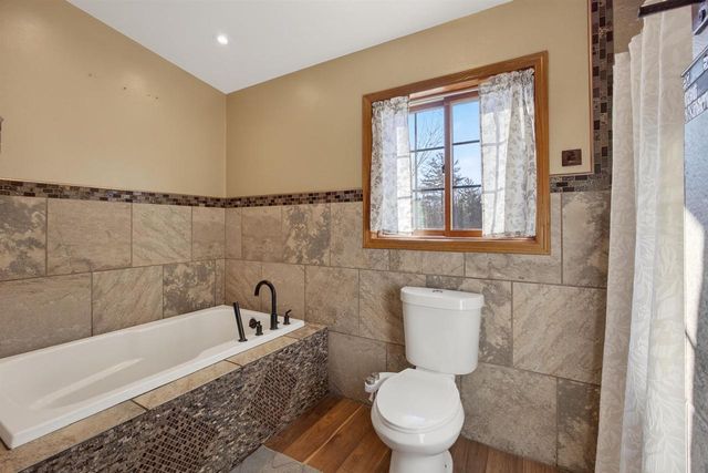 440 AARONS LANE, Nekoosa, WI 54457