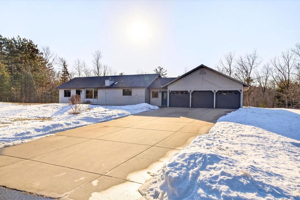 440 AARONS LANE, Nekoosa, WI 54457