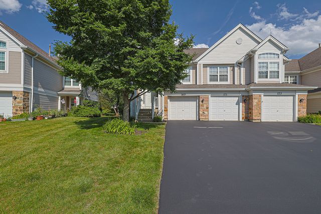 169 Concord Lane 169, Carol Stream, IL 60188