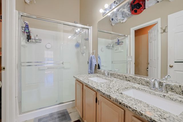 169 Concord Lane 169, Carol Stream, IL 60188