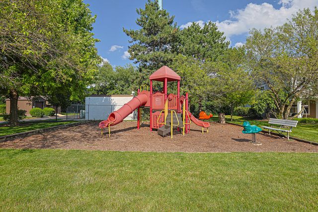 169 Concord Lane 169, Carol Stream, IL 60188