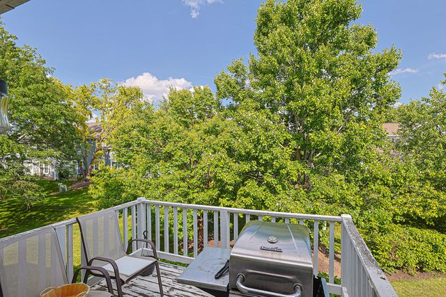 169 Concord Lane 169, Carol Stream, IL 60188