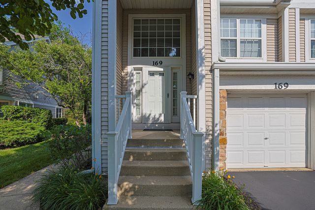 169 Concord Lane 169, Carol Stream, IL 60188