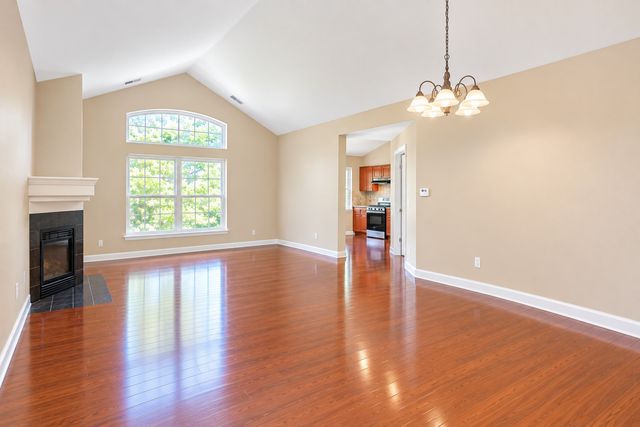 169 Concord Lane 169, Carol Stream, IL 60188