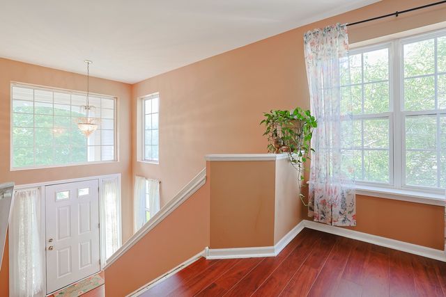 169 Concord Lane 169, Carol Stream, IL 60188