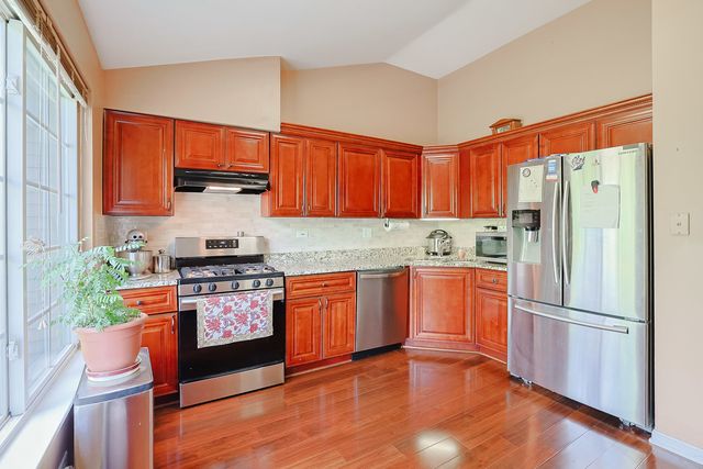 169 Concord Lane 169, Carol Stream, IL 60188