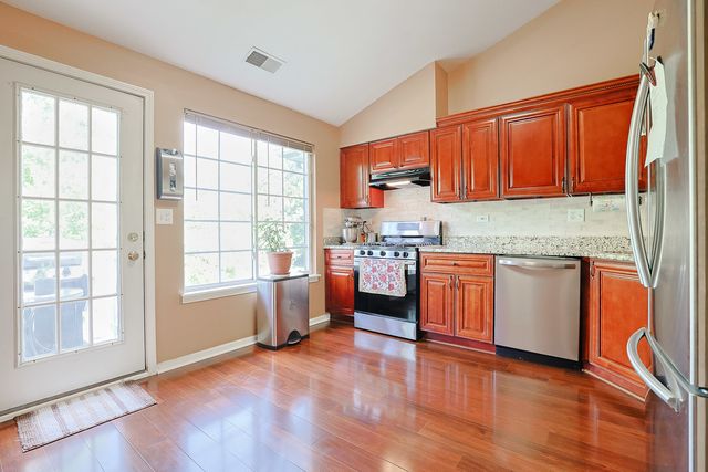 169 Concord Lane 169, Carol Stream, IL 60188