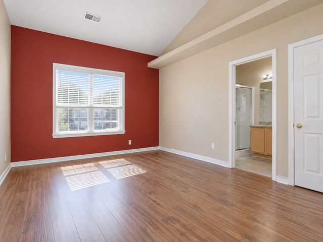 169 Concord Lane 169, Carol Stream, IL 60188