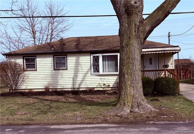 16 Oakwood Terrace, North Tonawanda, NY 14120