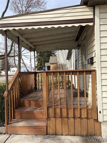 16 Oakwood Terrace, North Tonawanda, NY 14120