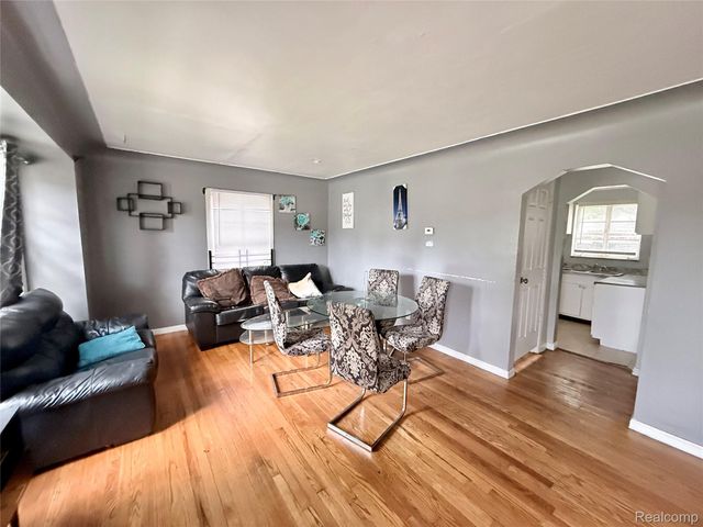 19620 Sunset Street, Detroit, MI 48234