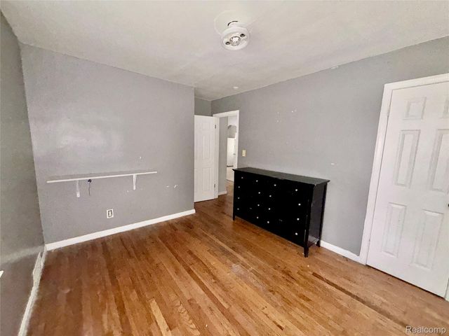 19620 Sunset Street, Detroit, MI 48234