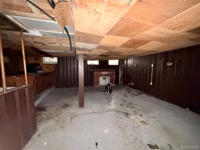 19620 Sunset Street, Detroit, MI 48234