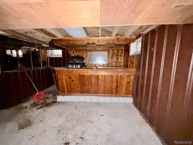 19620 Sunset Street, Detroit, MI 48234