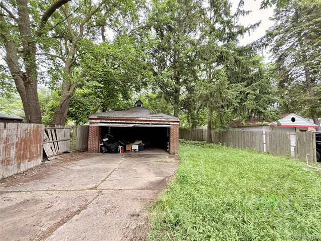 19620 Sunset Street, Detroit, MI 48234