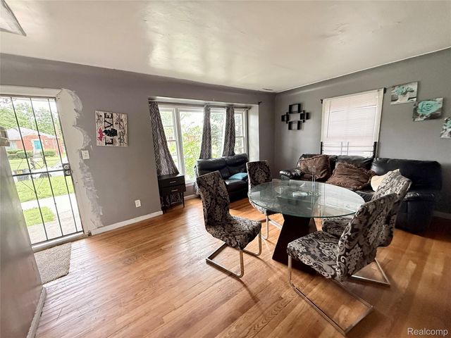 19620 Sunset Street, Detroit, MI 48234