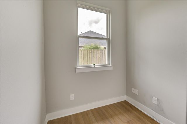 4220 Mckinley Street, Houston, TX 77051