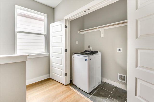 4220 Mckinley Street, Houston, TX 77051