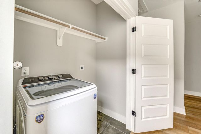 4220 Mckinley Street, Houston, TX 77051