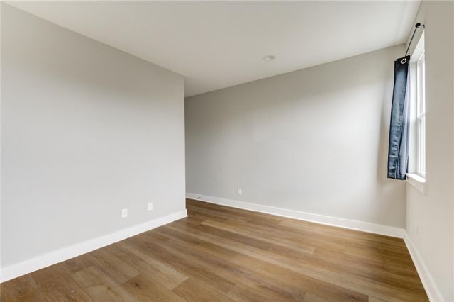 4220 Mckinley Street, Houston, TX 77051