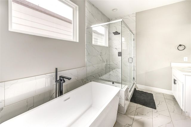 4220 Mckinley Street, Houston, TX 77051