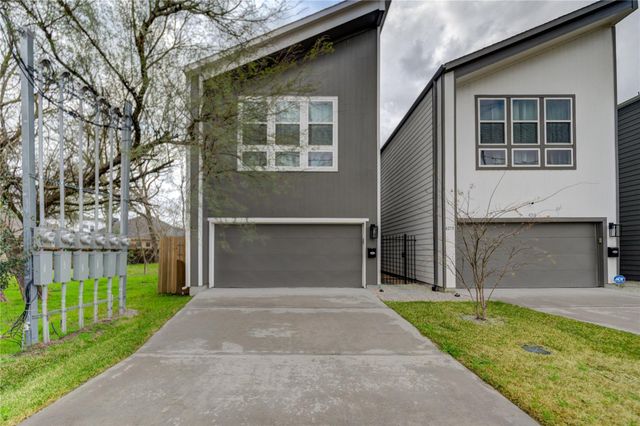 4220 Mckinley Street, Houston, TX 77051