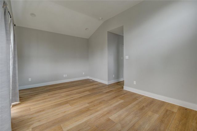 4220 Mckinley Street, Houston, TX 77051