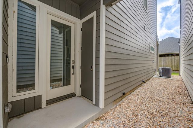 4220 Mckinley Street, Houston, TX 77051