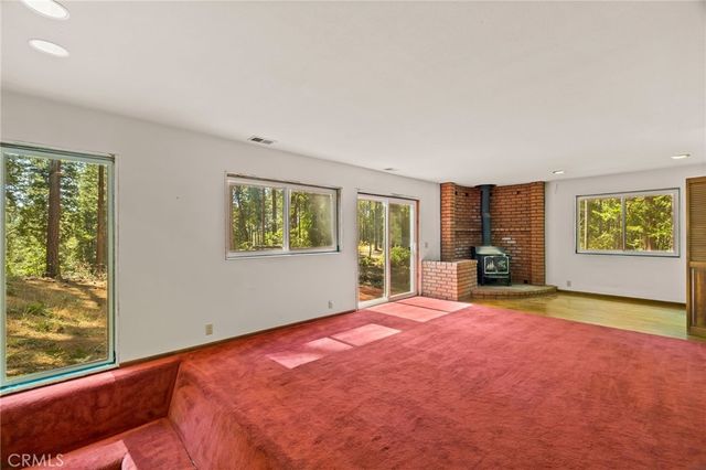 6638 Ray Family Lane, Magalia, CA 95954