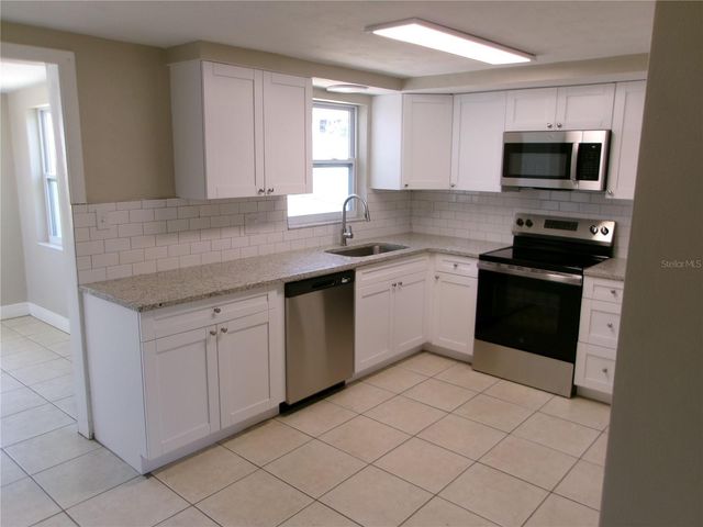 5103 VALIMOR DRIVE, Holiday, FL 34690