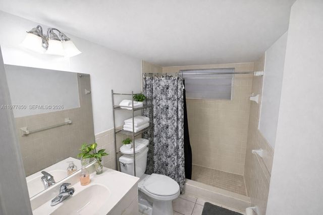 7000 Nova Dr 205E, Davie, FL 33317