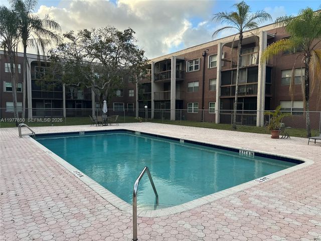 7000 Nova Dr 205E, Davie, FL 33317