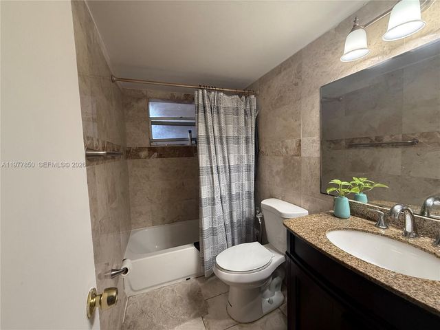 7000 Nova Dr 205E, Davie, FL 33317