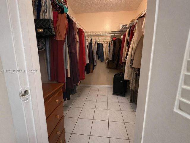 7000 Nova Dr 205E, Davie, FL 33317