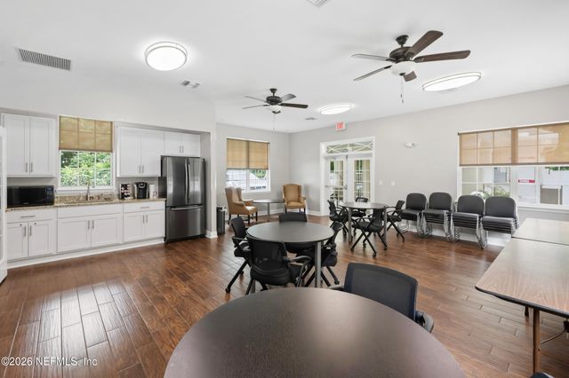 8601 BEACH Boulevard 1412, Jacksonville, FL 32216