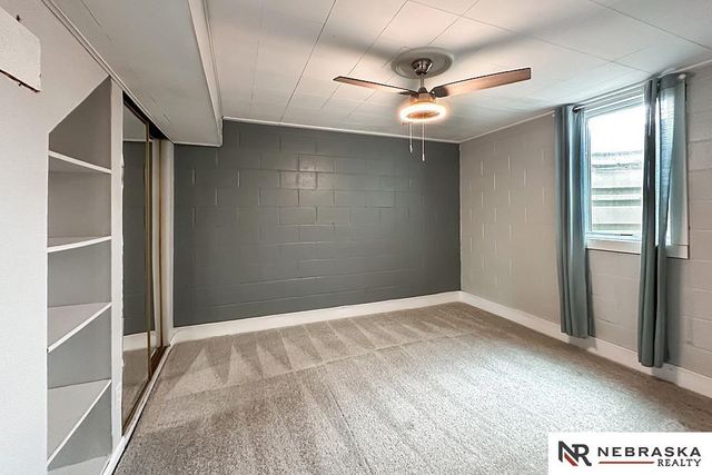 1713 Robertson Drive, Omaha, NE 68114