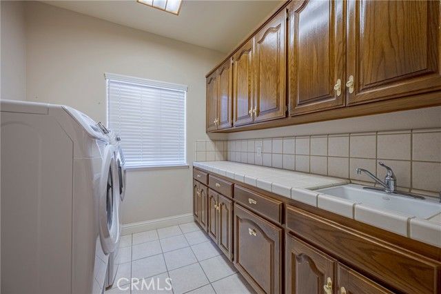 591 Bobolink Court, Merced, CA 95340