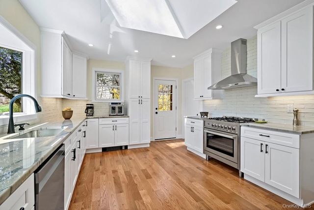 55 Greenmeadow Road, Pleasantville, NY 10570