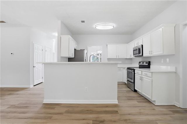 2425 Santa Barbra Court SE, Conyers, GA 30013